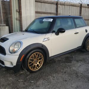 MINI COOPER CREAM - WMWMF73568TT90979